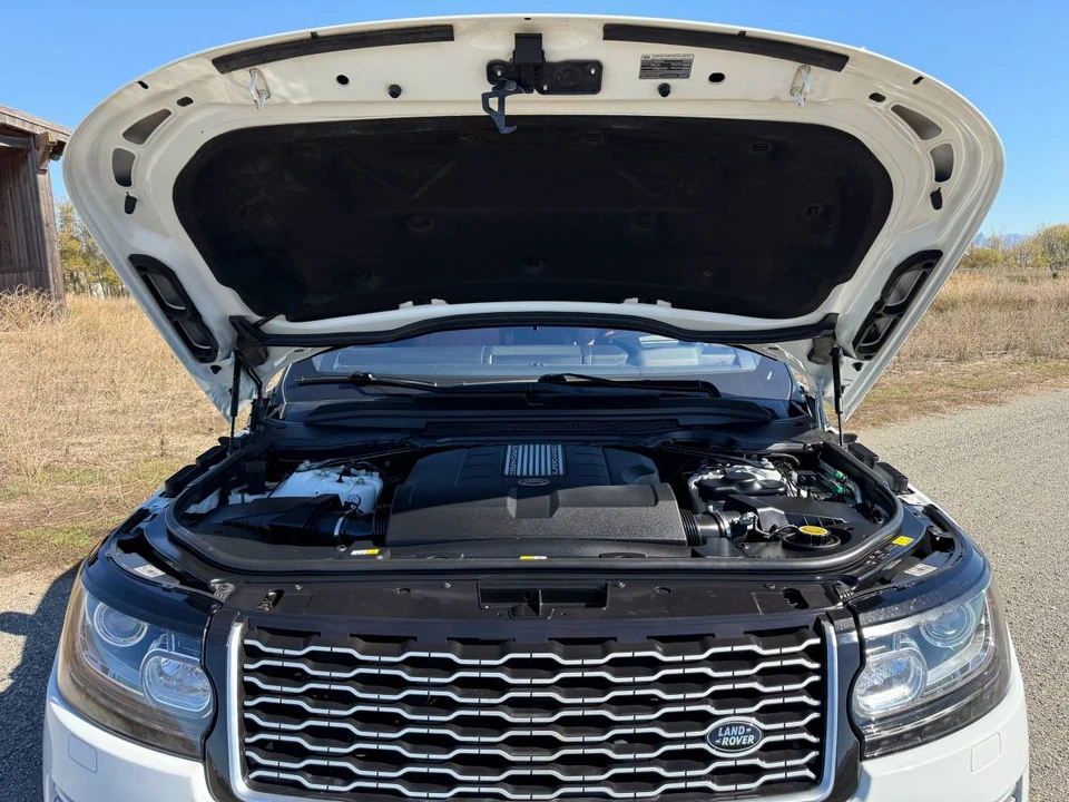 2016 Land Rover Range Rover L405 - Image 9 of 24