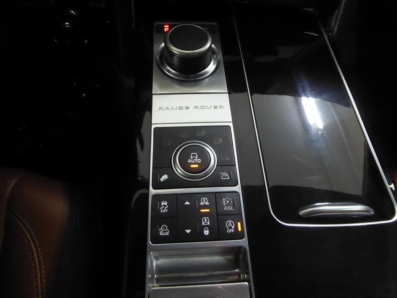 2016 Land Rover Range Rover L405 - Image 18 of 31