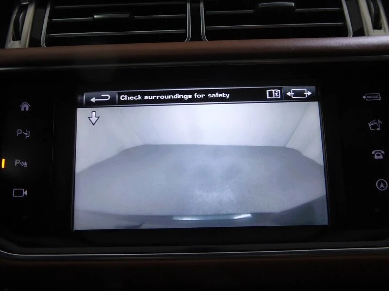 2016 Land Rover Range Rover L405 - Image 14 of 31