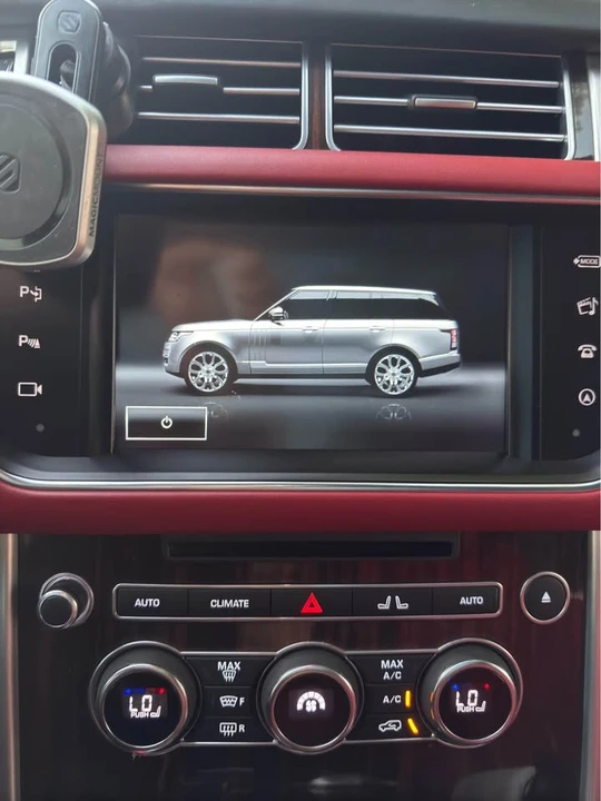 2016 Land Rover Range Rover L405 - Image 11 of 12