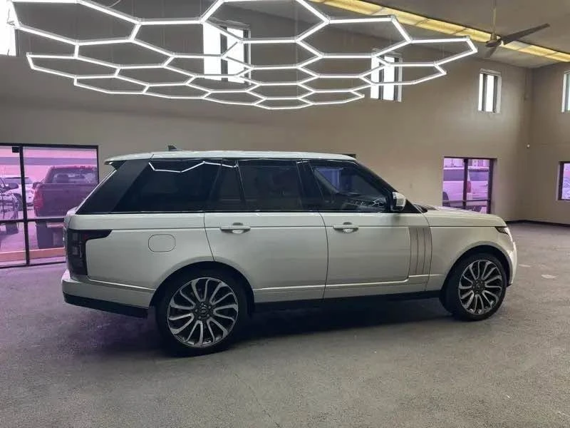 2016 Land Rover Range Rover L405 - Image 6 of 19