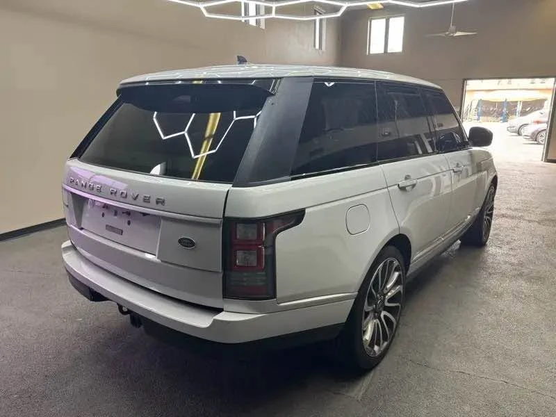 2016 Land Rover Range Rover L405 - Image 5 of 19