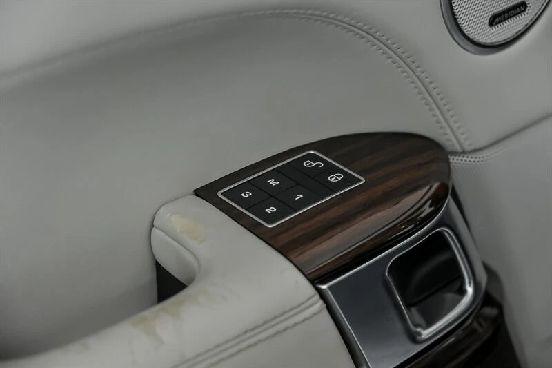2016 Land Rover Range Rover L405 - Image 17 of 31