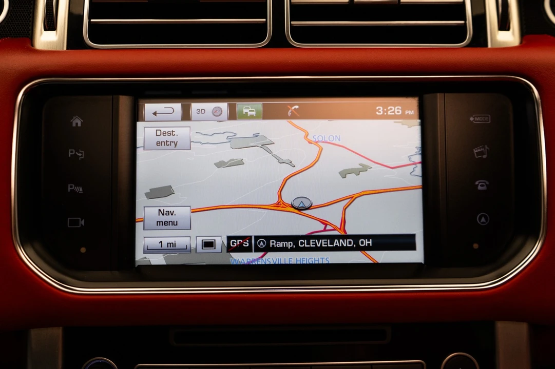 2016 Land Rover Range Rover L405 - Image 17 of 21