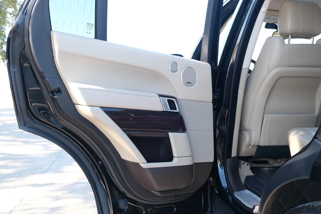 2016 Land Rover Range Rover L405 - Image 18 of 21