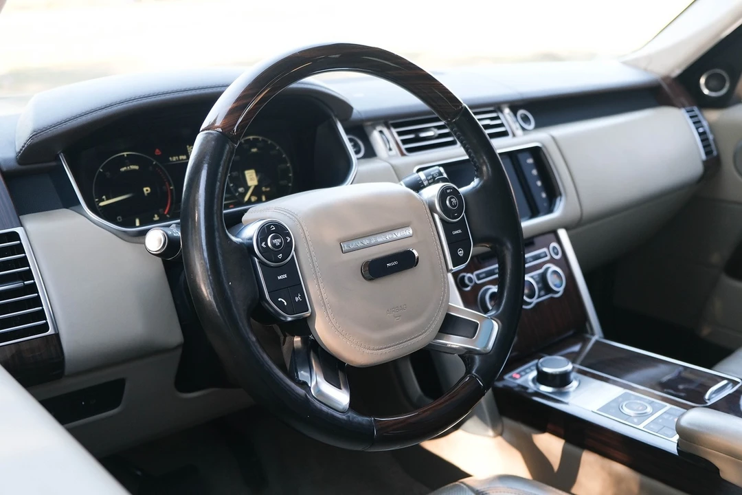 2016 Land Rover Range Rover L405 - Image 17 of 21
