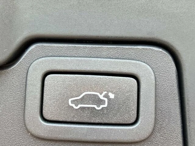 2016 Land Rover Range Rover Evoque 1st Gen - Image 11 of 20