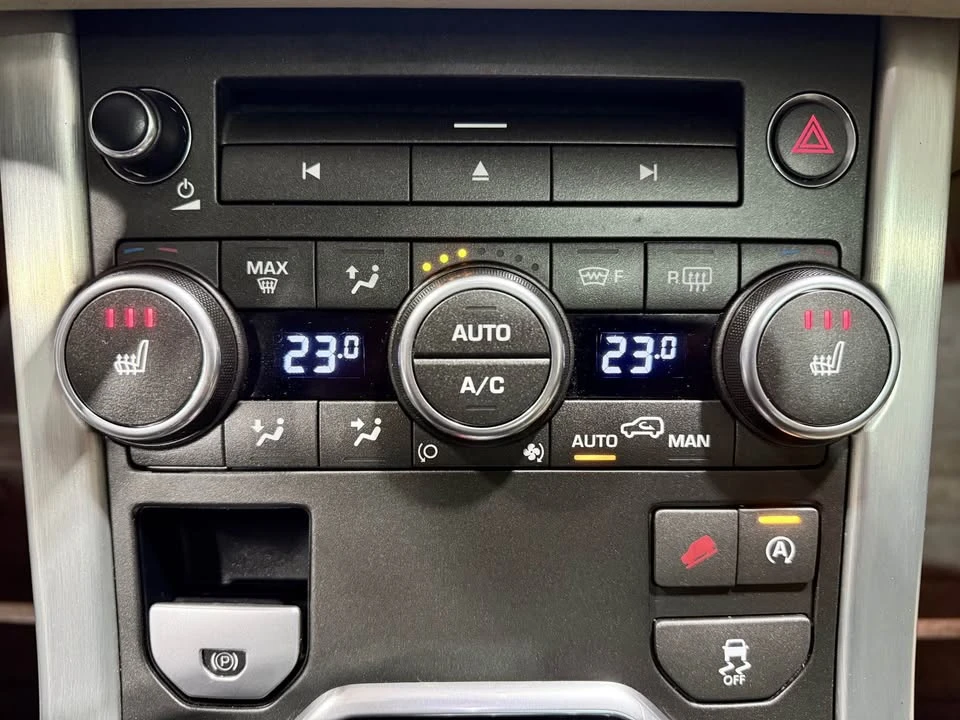 2016 Land Rover Range Rover Evoque 1st Gen - Image 11 of 20