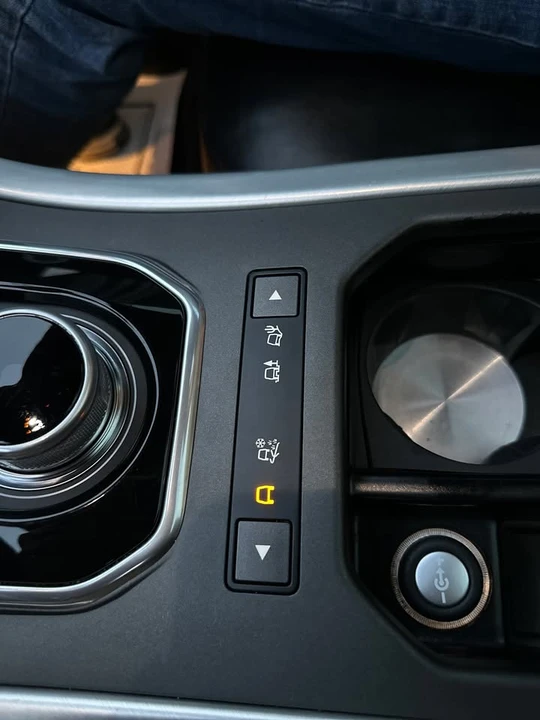2016 Land Rover Range Rover Evoque 1st Gen - Image 16 of 18
