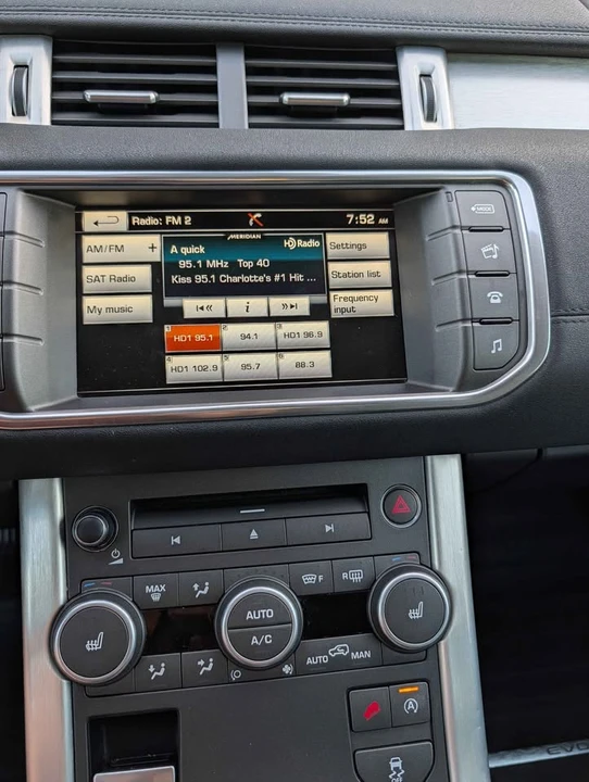 2016 Land Rover Range Rover Evoque 1st Gen - Image 13 of 17