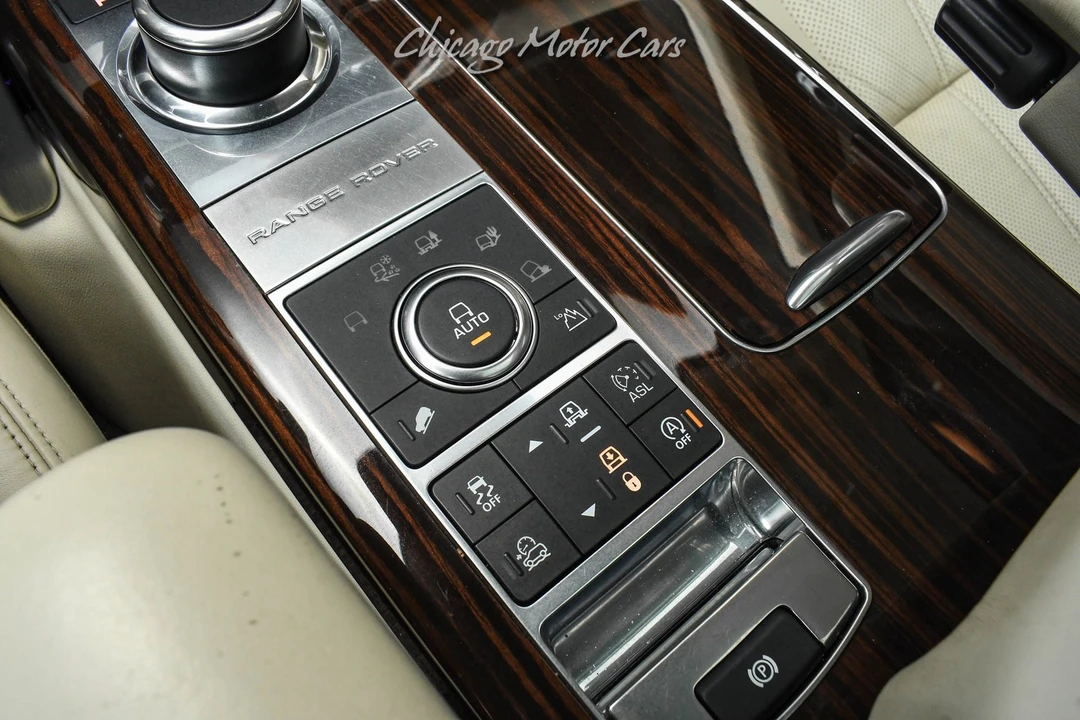 2016 Land Rover Range Rover L405 - Image 18 of 31