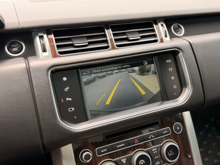 2016 Land Rover Range Rover L405 - Image 11 of 18