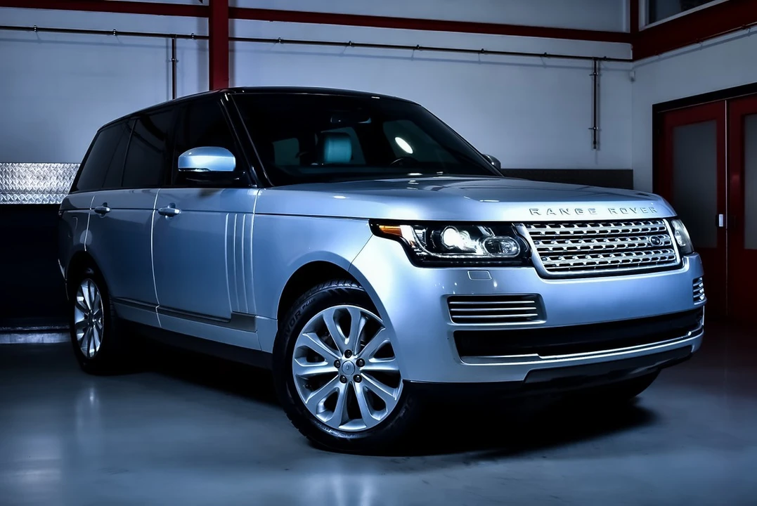 2016 Land Rover Range Rover L405 - Image 13 of 30