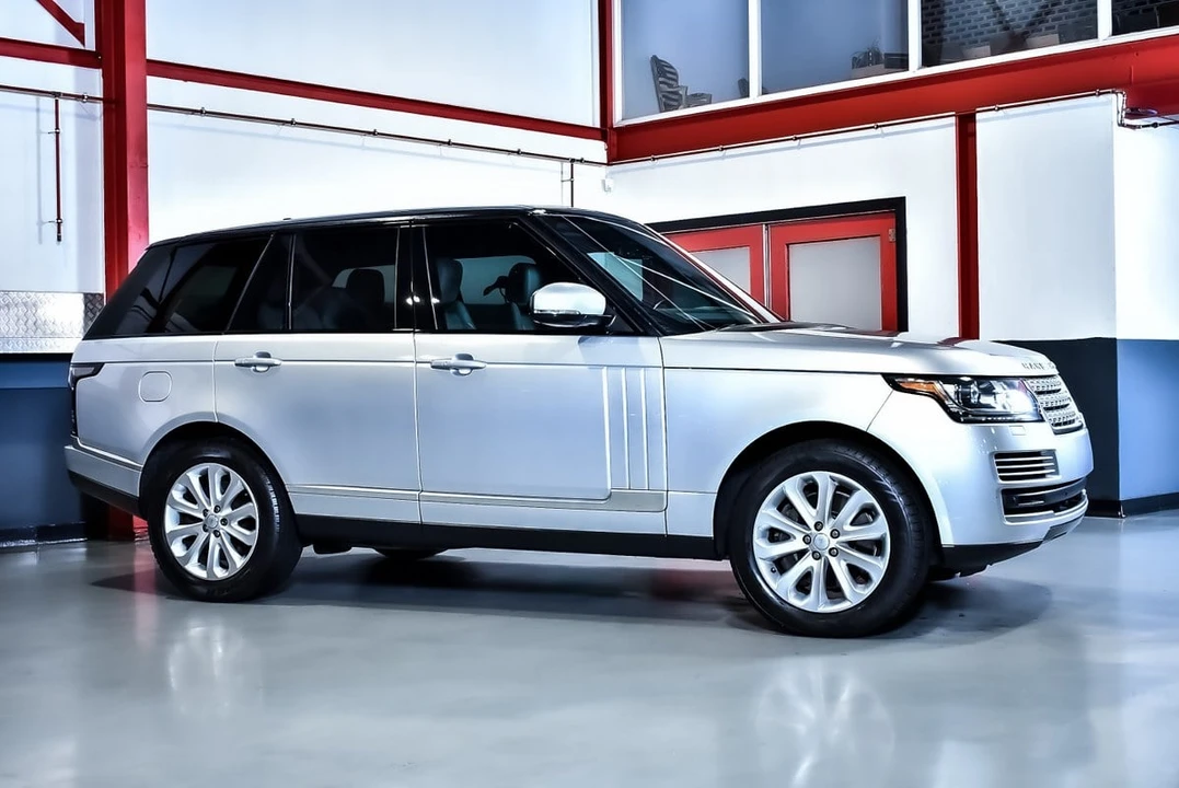 2016 Land Rover Range Rover L405 - Image 5 of 30