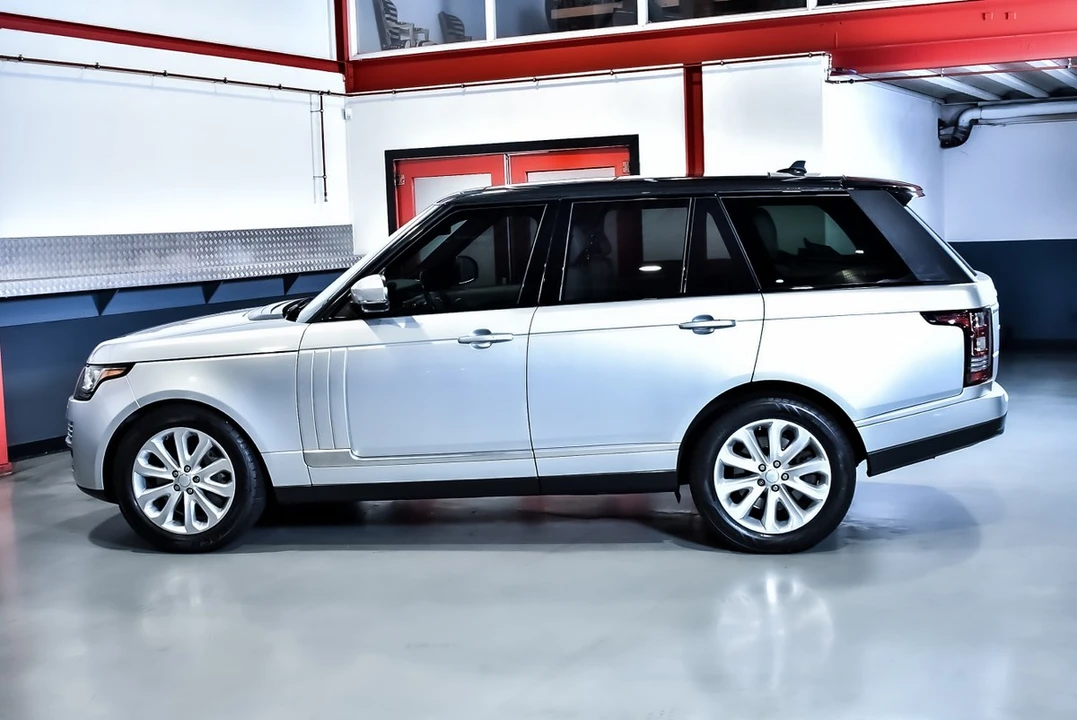 2016 Land Rover Range Rover L405 - Image 24 of 30