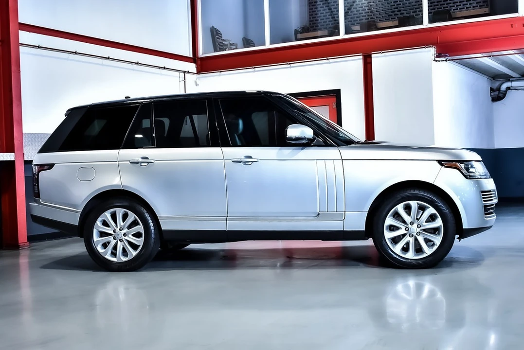 2016 Land Rover Range Rover L405 - Image 7 of 30