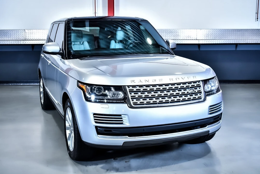 2016 Land Rover Range Rover L405 - Image 8 of 30