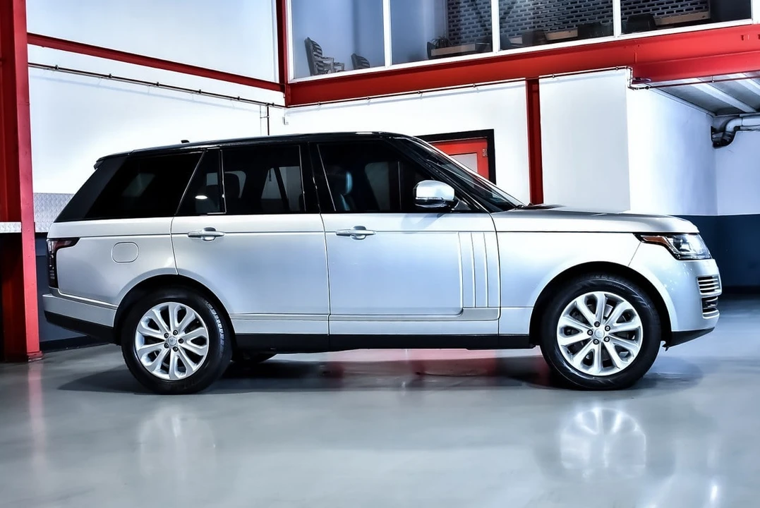 2016 Land Rover Range Rover L405 - Image 7 of 30