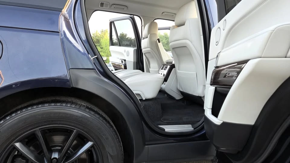 2016 Land Rover Range Rover L405 - Image 14 of 20