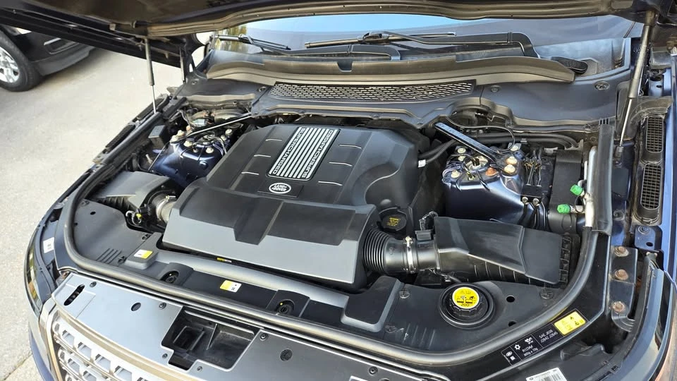 2016 Land Rover Range Rover L405 - Image 18 of 20