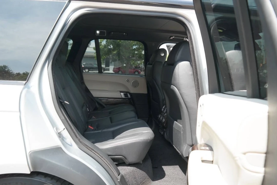 2016 Land Rover Range Rover L405 - Image 16 of 21