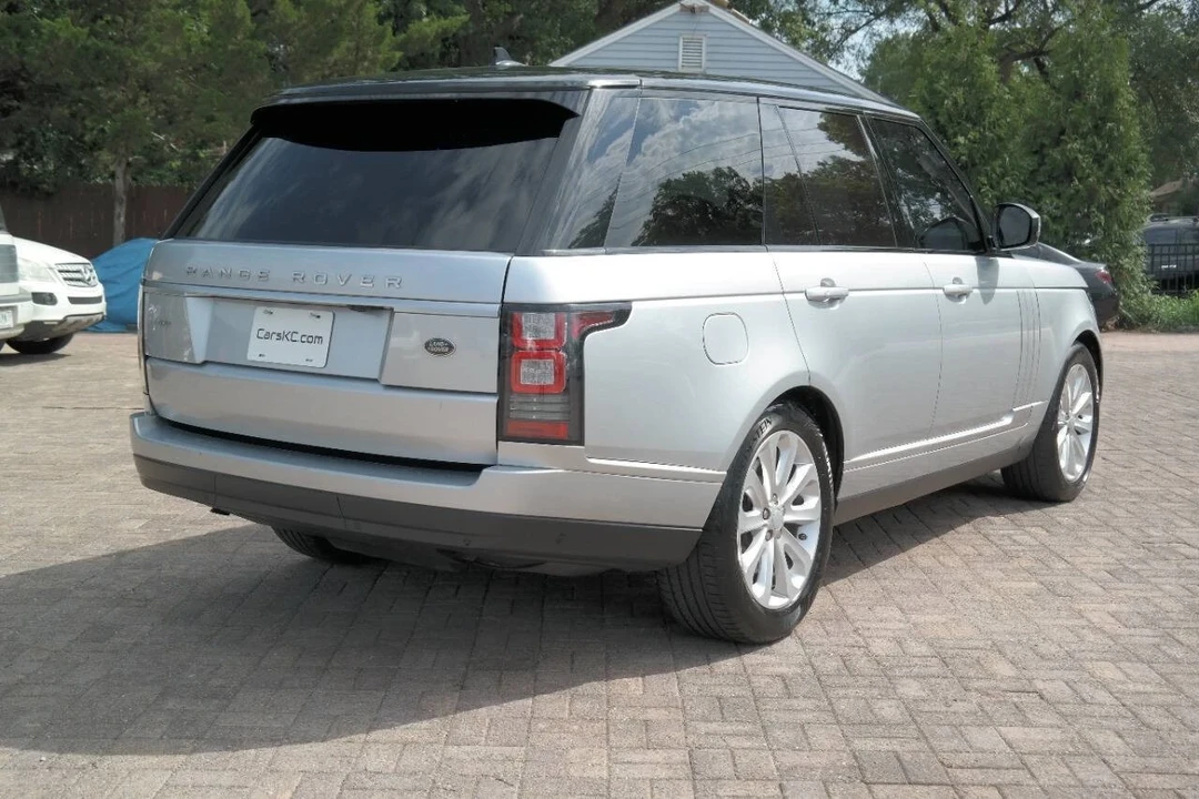 2016 Land Rover Range Rover L405 - Image 11 of 21