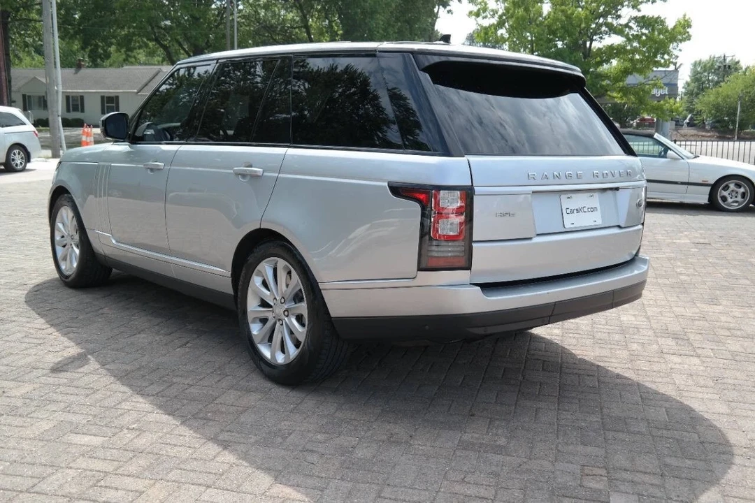 2016 Land Rover Range Rover L405 - Image 6 of 21