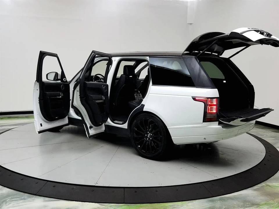 2016 Land Rover Range Rover L405 - Image 10 of 12