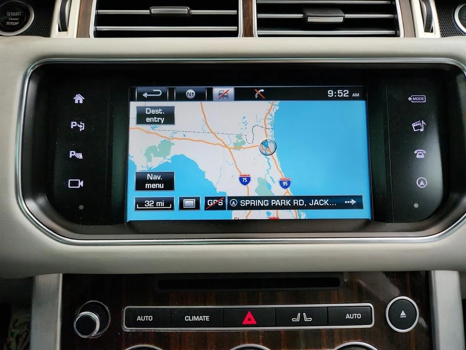 2016 Land Rover Range Rover L405 - Image 20 of 21