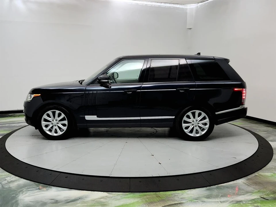2016 Land Rover Range Rover L405 - Image 8 of 21