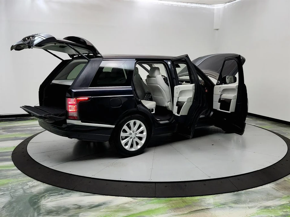 2016 Land Rover Range Rover L405 - Image 11 of 12