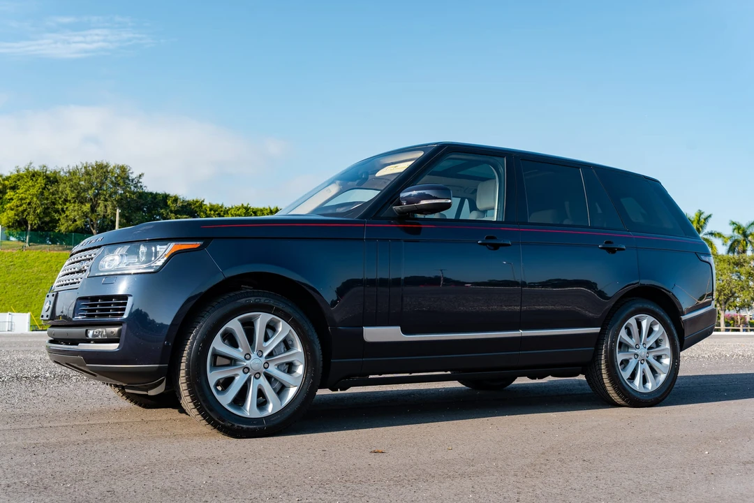 2016 Land Rover Range Rover L405 - Image 2 of 31