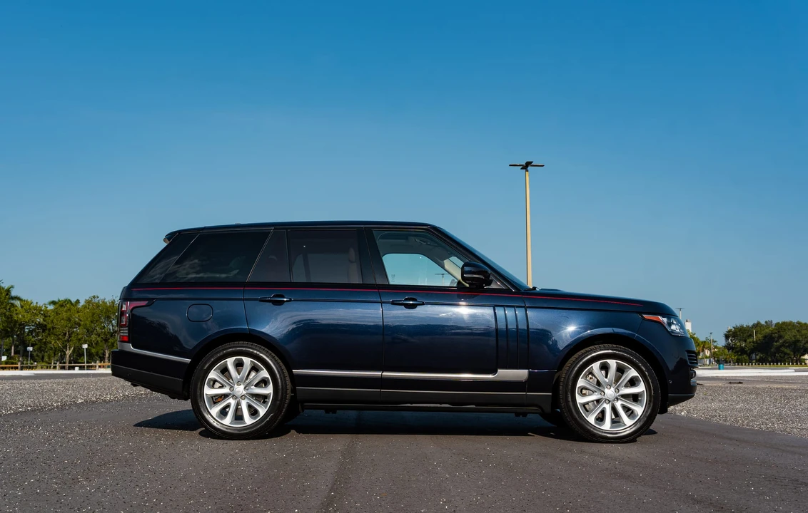 2016 Land Rover Range Rover L405 - Image 19 of 31