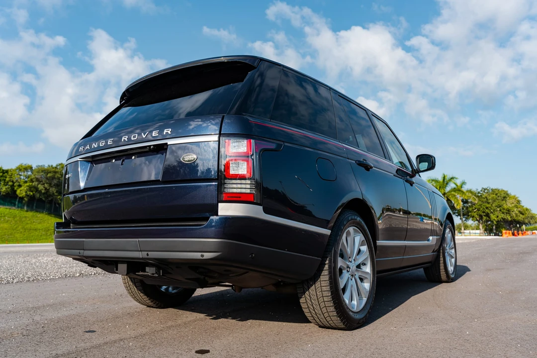 2016 Land Rover Range Rover L405 - Image 24 of 31