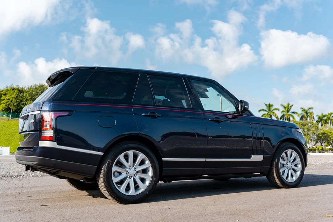 2016 Land Rover Range Rover L405 - Image 20 of 31