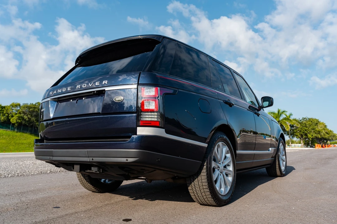 2016 Land Rover Range Rover L405 - Image 16 of 31