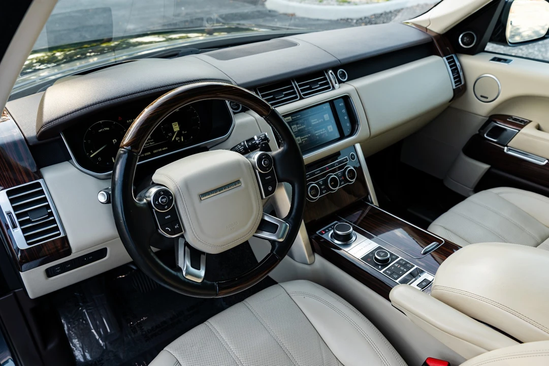 2016 Land Rover Range Rover L405 - Image 28 of 31