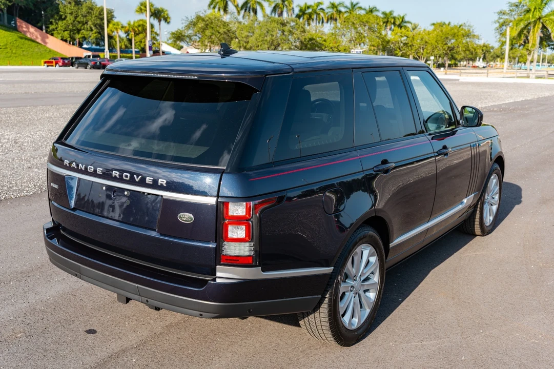 2016 Land Rover Range Rover L405 - Image 13 of 31