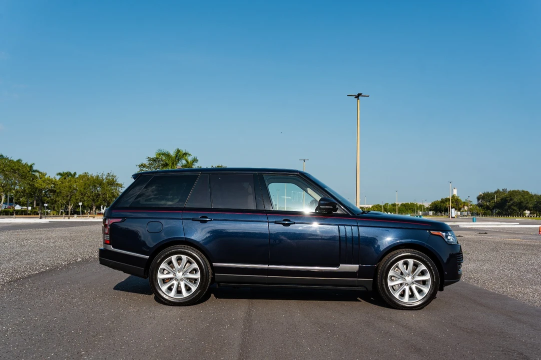 2016 Land Rover Range Rover L405 - Image 18 of 31