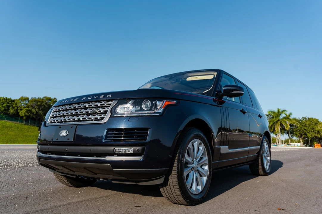 2016 Land Rover Range Rover L405 - Image 4 of 31