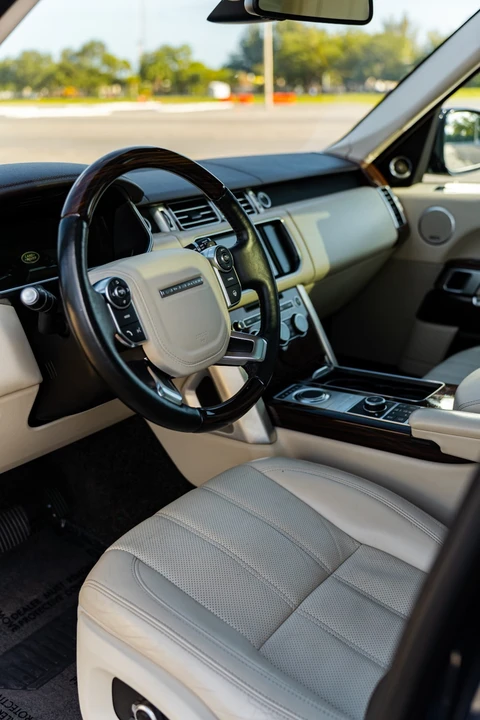 2016 Land Rover Range Rover L405 - Image 27 of 31