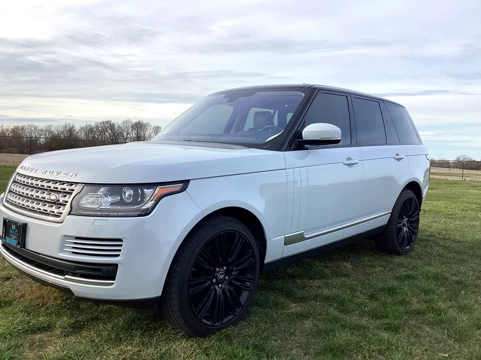 2016 Land Rover Range Rover L405 - Image 13 of 31