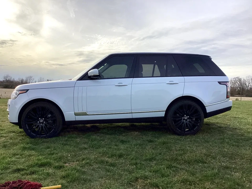 2016 Land Rover Range Rover L405 - Image 14 of 31