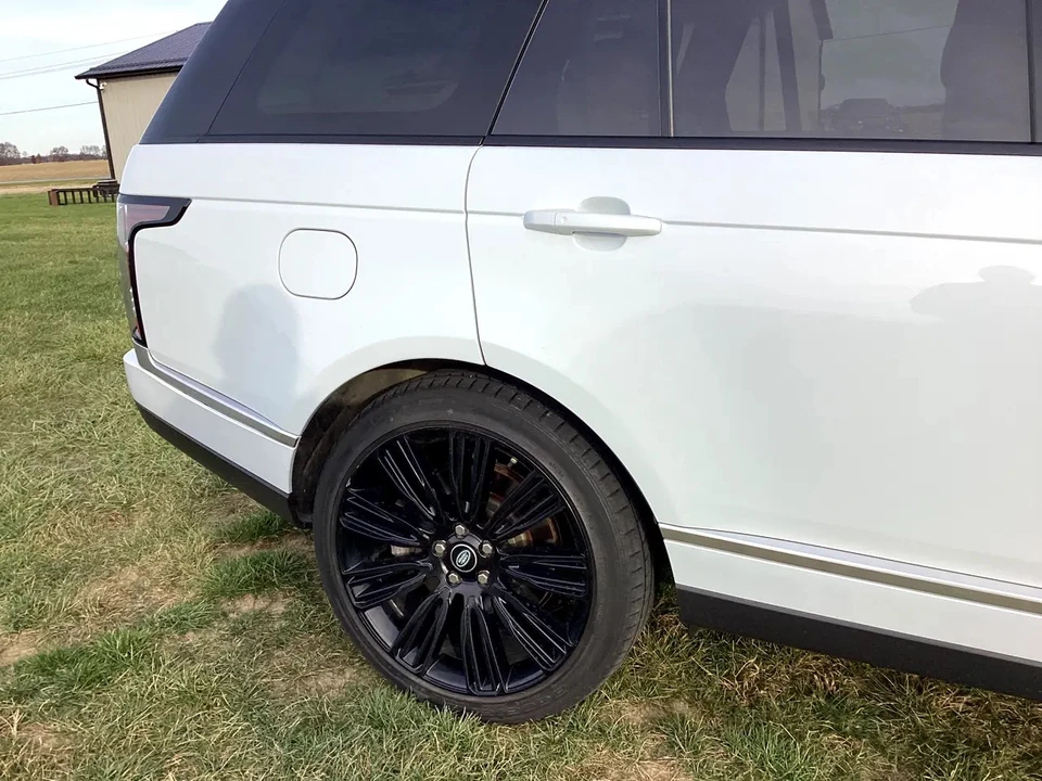 2016 Land Rover Range Rover L405 - Image 17 of 31