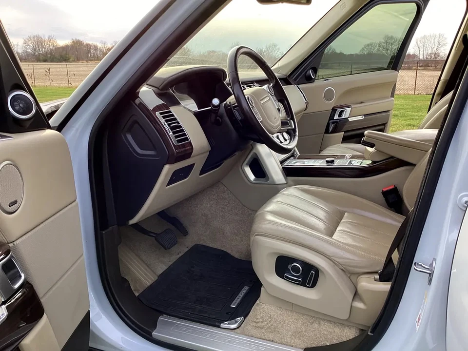 2016 Land Rover Range Rover L405 - Image 22 of 31