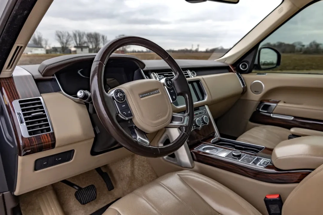 2016 Land Rover Range Rover L405 - Image 25 of 31
