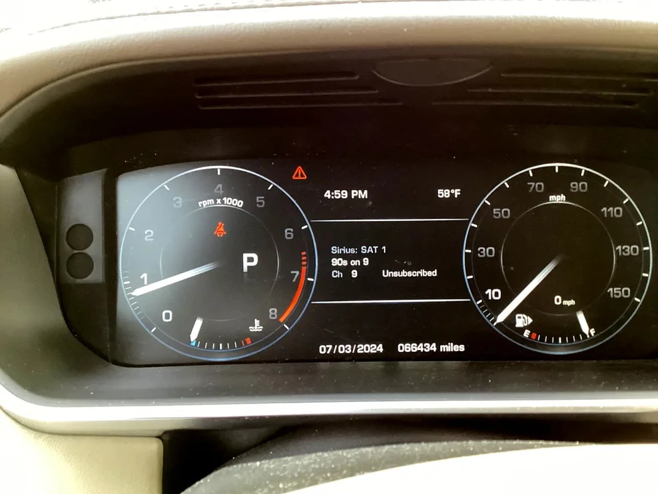 2016 Land Rover Range Rover L405 - Image 26 of 31