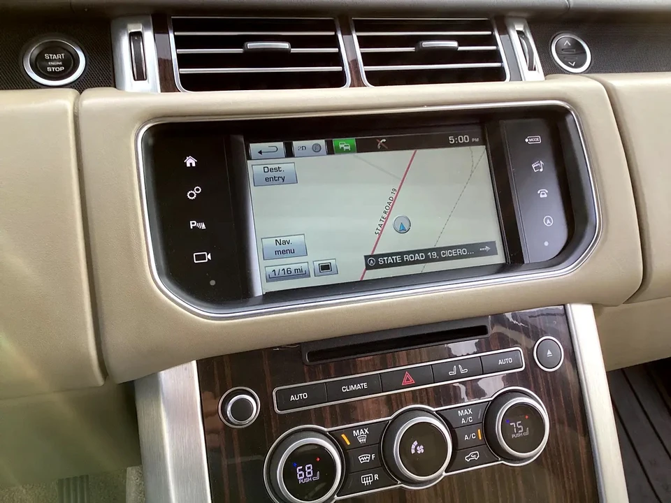 2016 Land Rover Range Rover L405 - Image 27 of 31