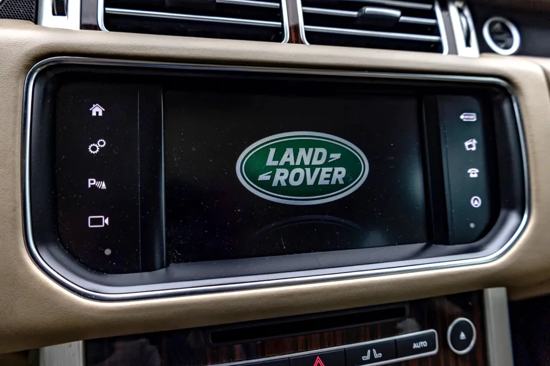 2016 Land Rover Range Rover L405 - Image 28 of 31