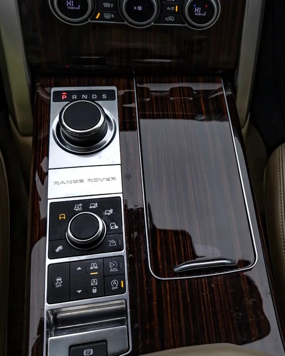 2016 Land Rover Range Rover L405 - Image 30 of 31